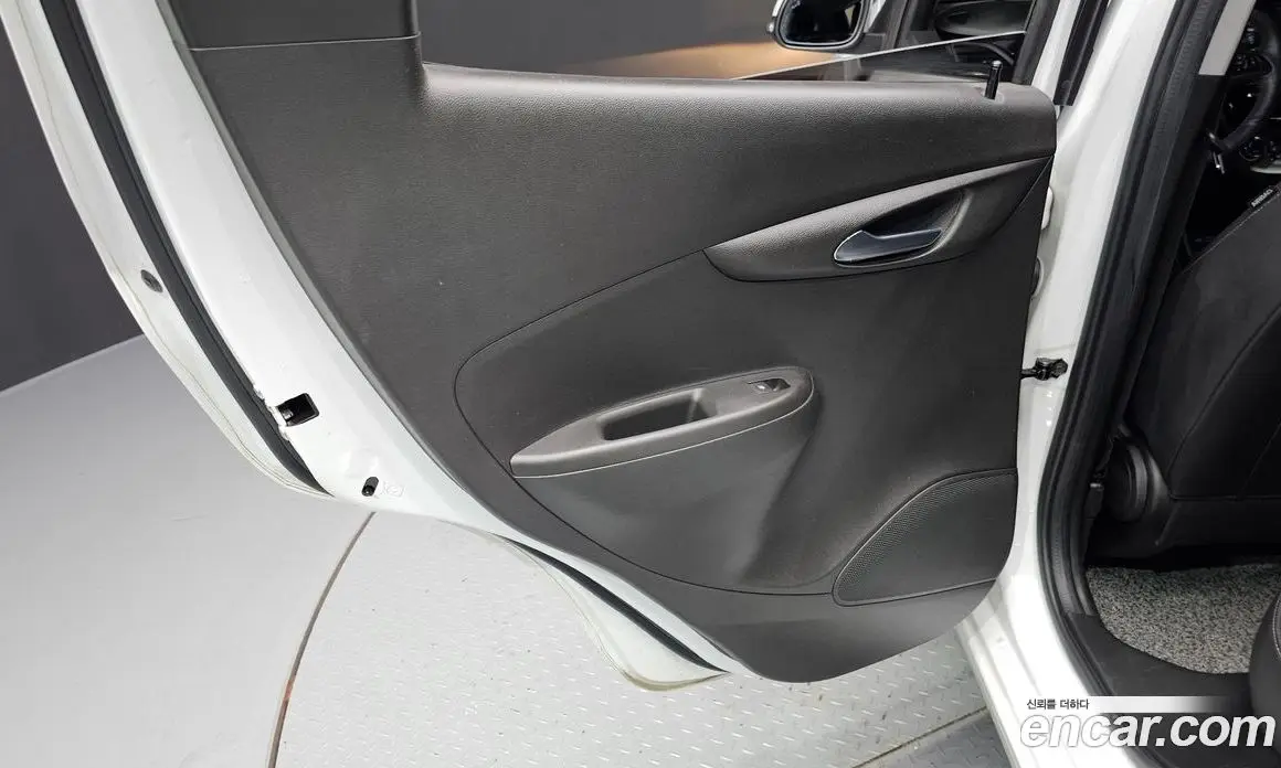 Chevrolet Spark 2020 1.0 автомат (гидро), фото 15