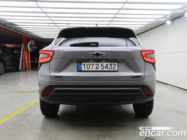 Chevrolet Trax 2024 1.2 автомат (гидро), миниатюра 3