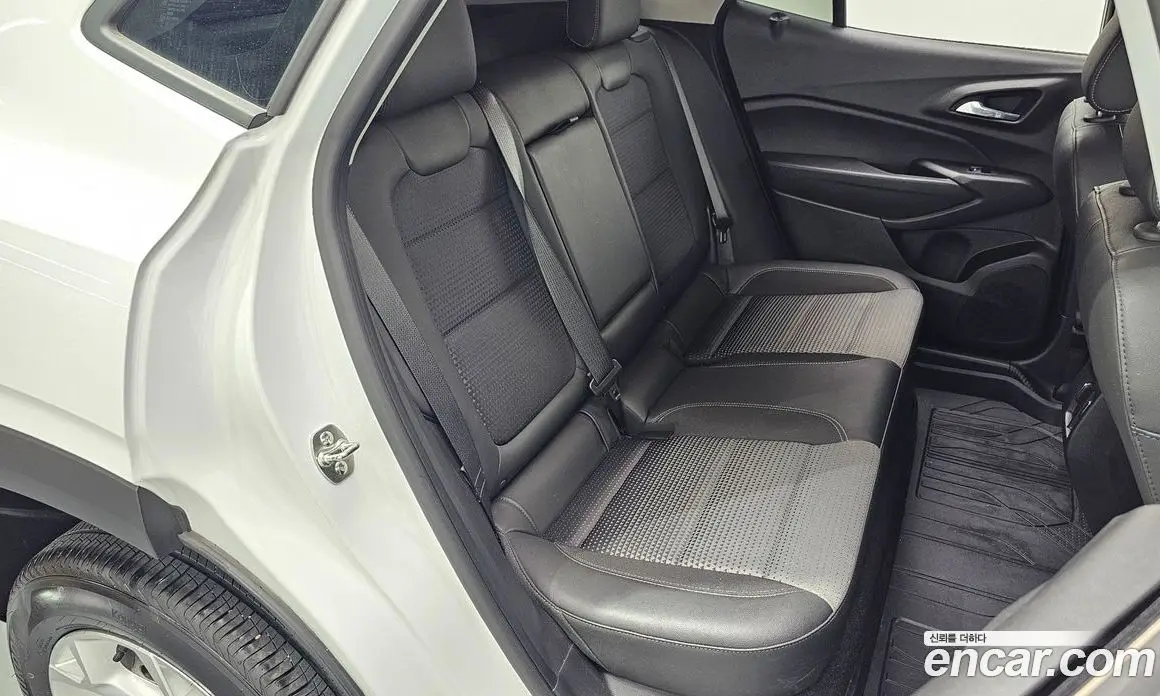 Chevrolet Trax 2024 1.2 автомат (гидро), фото 17