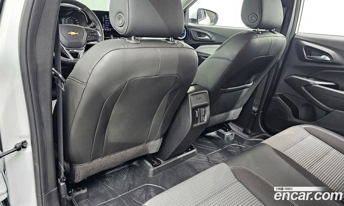 Chevrolet Trax 2024 1.2 автомат (гидро), фото 27