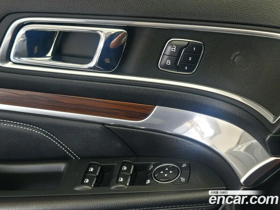 Ford Explorer 2017 2.3 автомат (гидро), фото 17