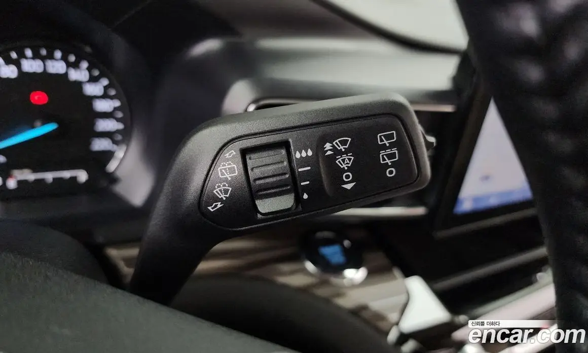 Ford Explorer 2023 2.3 автомат (гидро), фото 35