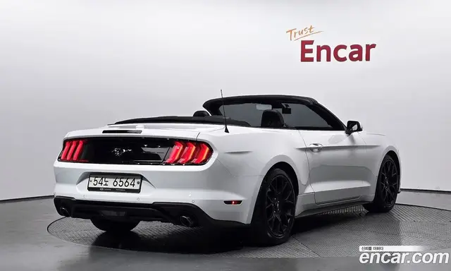 Ford Mustang 2018 2.3 автомат (гидро), миниатюра 2