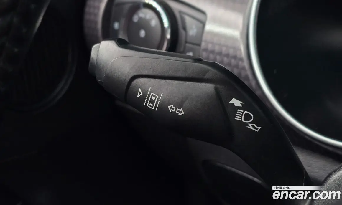 Ford Mustang 2018 2.3 автомат (гидро), фото 18