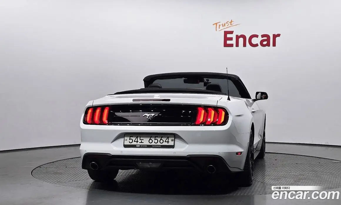 Ford Mustang 2018 2.3 автомат (гидро), фото 4