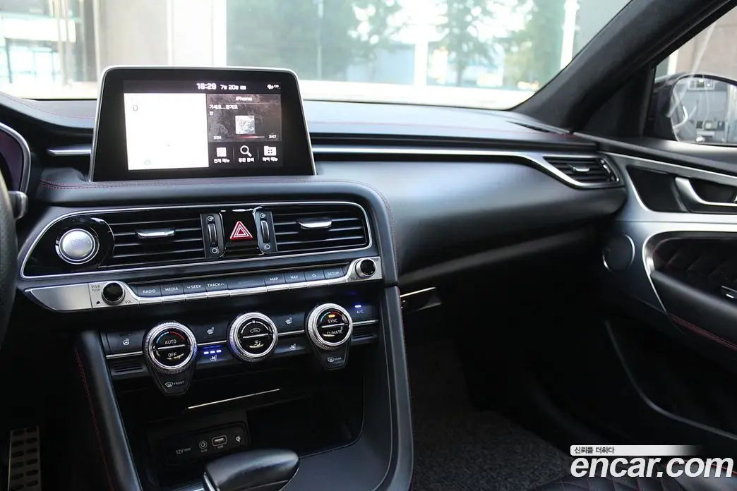 Genesis G70 2018 3.3 автомат (гидро), фото 12