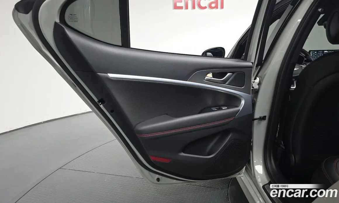 Genesis G70 2024 2.5 автомат (гидро), фото 14