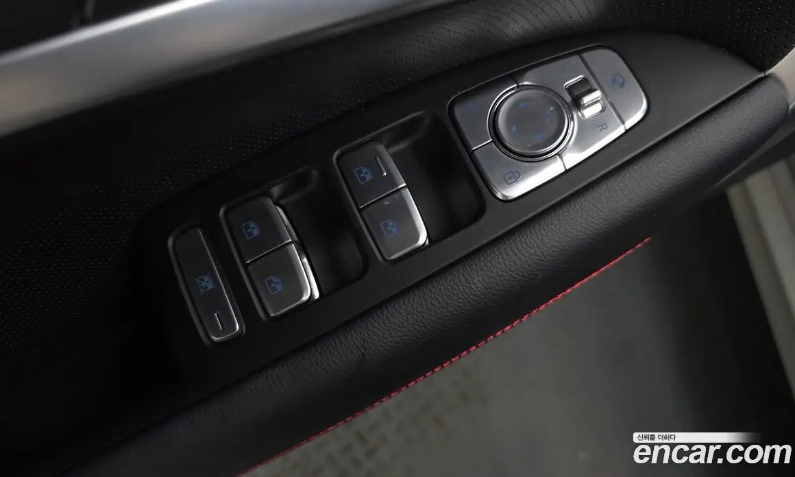Genesis G70 2024 2.5 автомат (гидро), фото 27