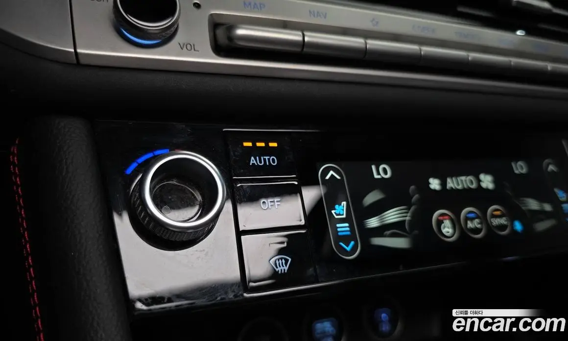 Genesis G70 2024 2.5 автомат (гидро), фото 30