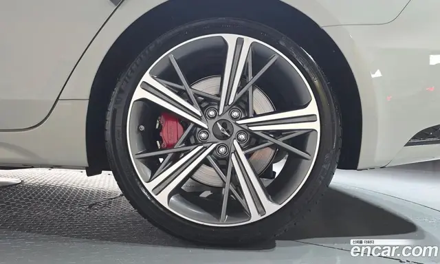 Genesis G70 2024 2.5 автомат (гидро), миниатюра 6
