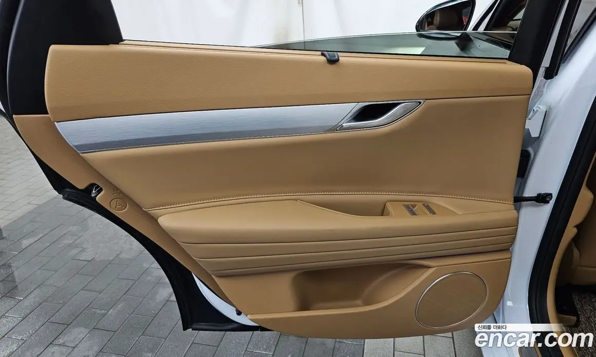 Genesis G80 2024 2.5 автомат (гидро), фото 15