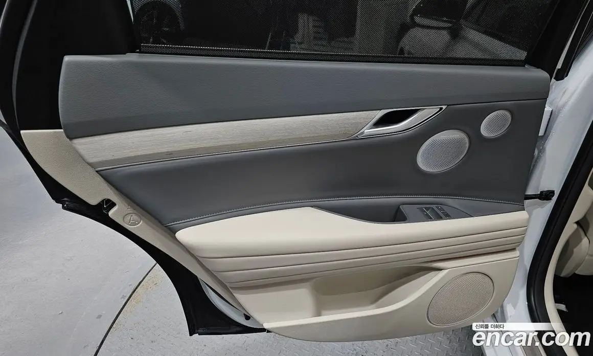Genesis G80 2025 2.5 автомат (гидро), фото 14