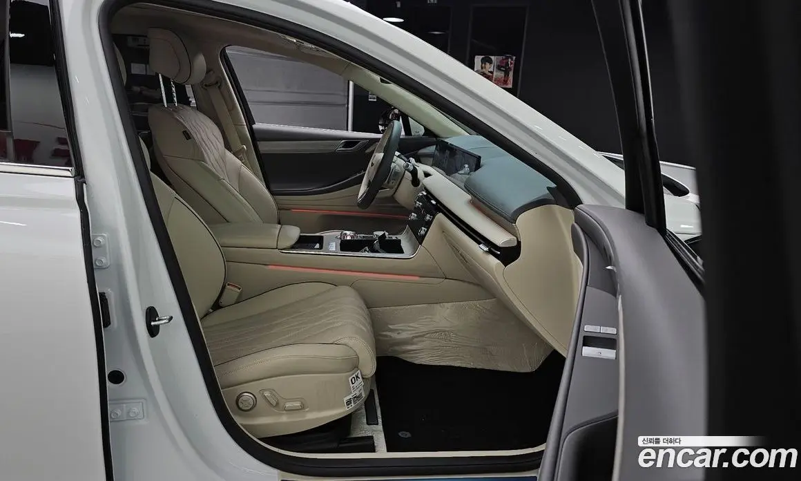 Genesis G80 2025 2.5 автомат (гидро), фото 16
