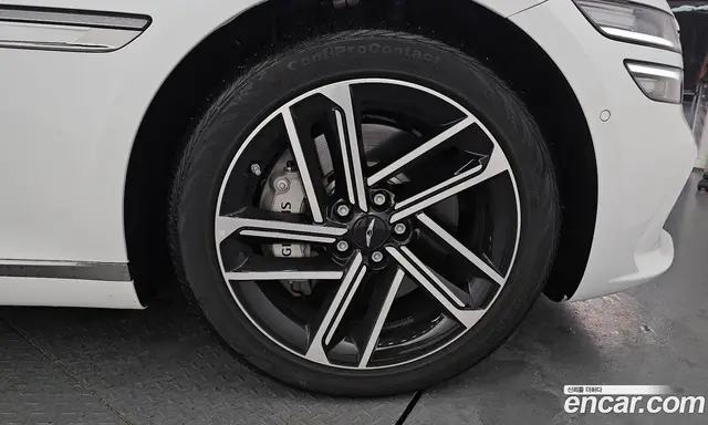 Genesis G80 2025 2.5 автомат (гидро), миниатюра 6