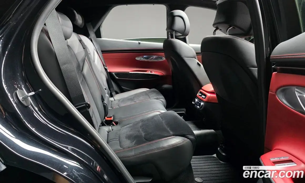 Genesis GV70 2021 2.5 автомат (гидро), фото 17