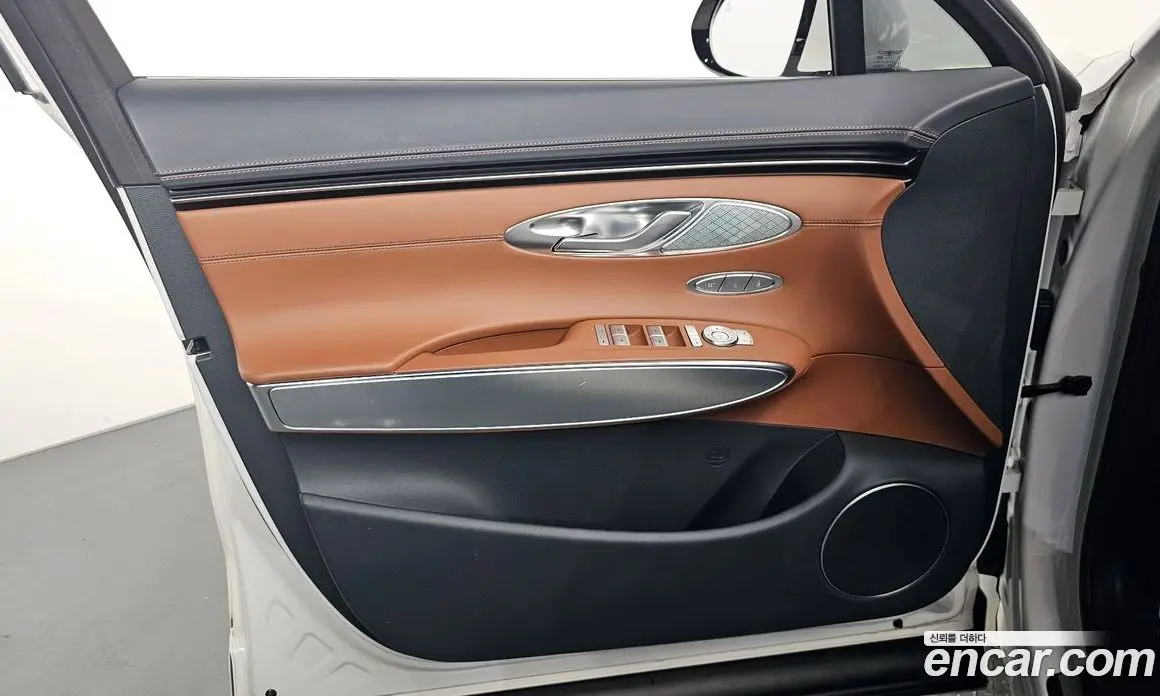 Genesis GV70 2022 2.5 автомат (гидро), фото 13