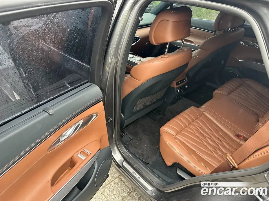 Genesis GV70 2023 2.5 автомат (гидро), фото 13