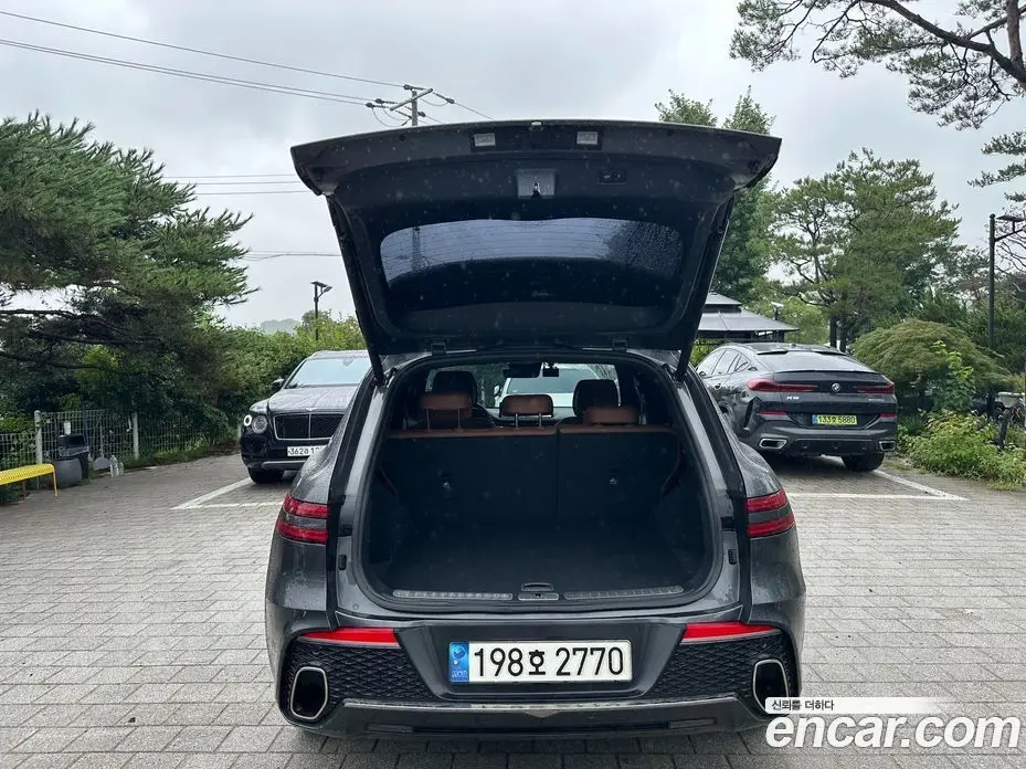 Genesis GV70 2023 2.5 автомат (гидро), фото 15