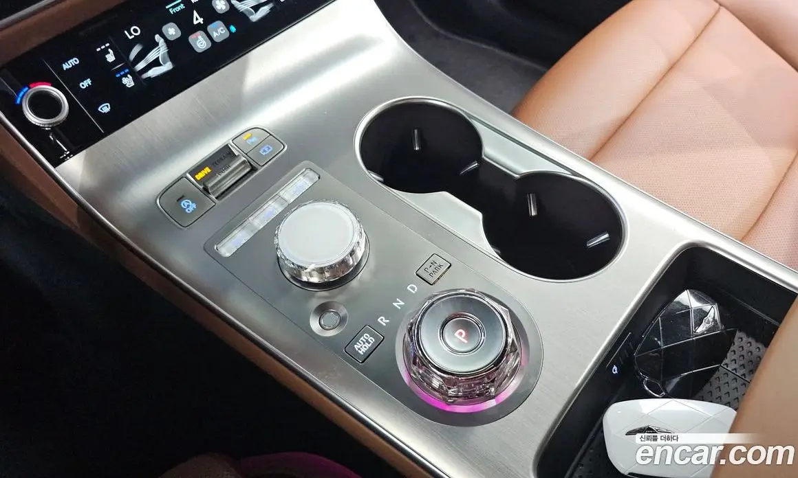 Genesis GV70 2025 2.5 автомат (гидро), фото 12
