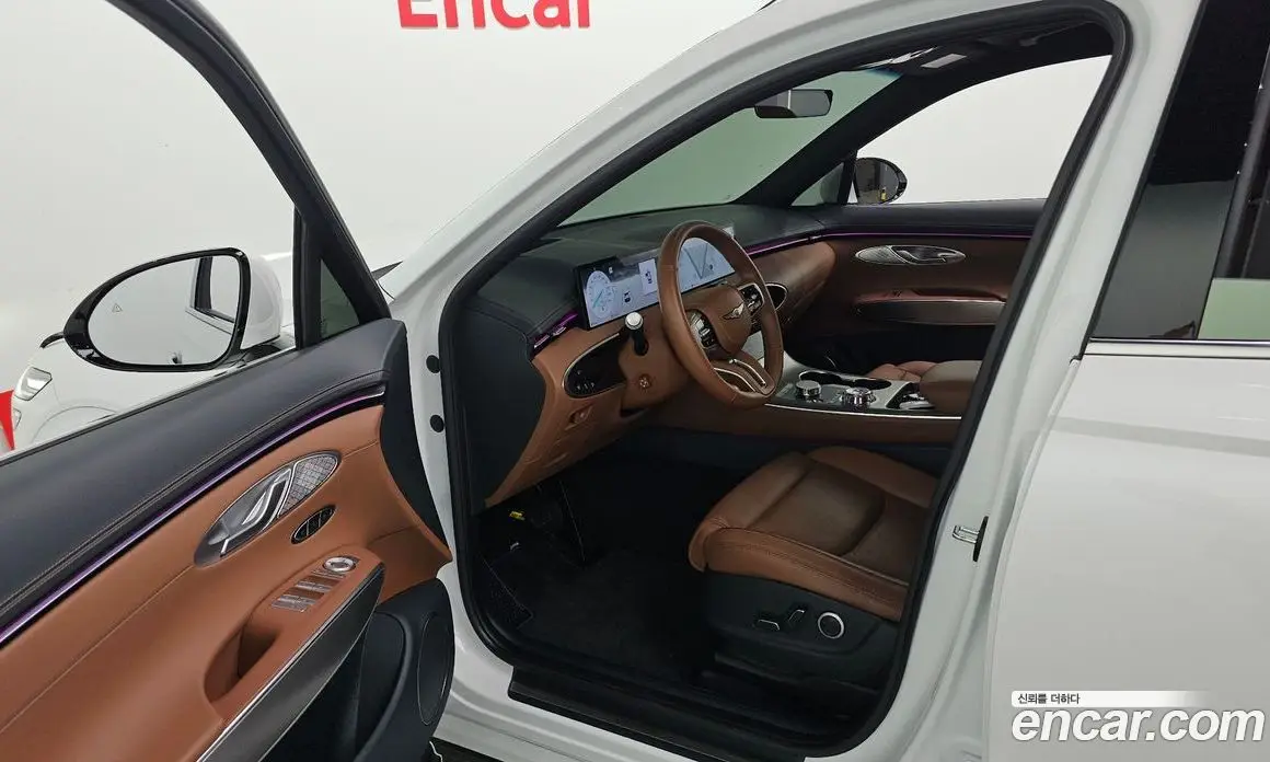 Genesis GV70 2025 2.5 автомат (гидро), фото 13
