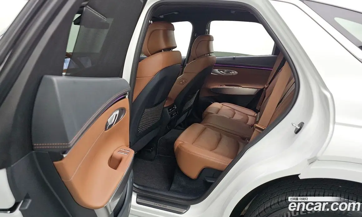 Genesis GV70 2025 2.5 автомат (гидро), фото 25
