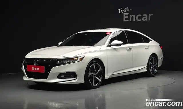 Honda Accord 2018 2.0 автомат (гидро), миниатюра 1