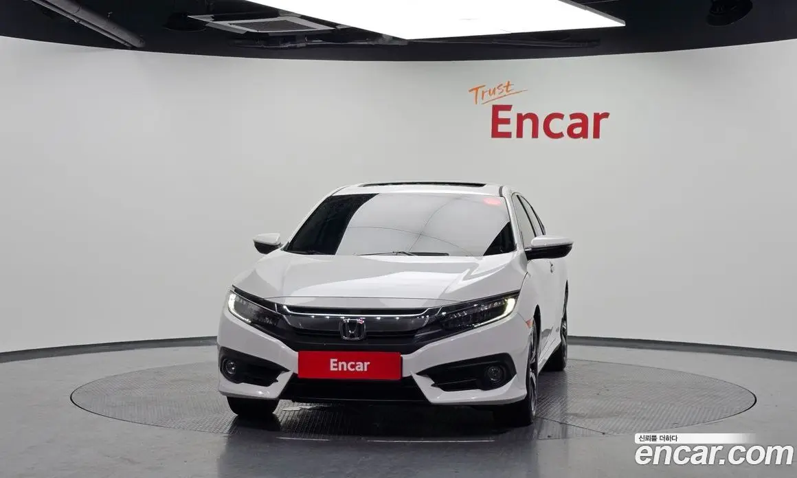 Honda Civic 2018 2.0 автомат (гидро), фото 3