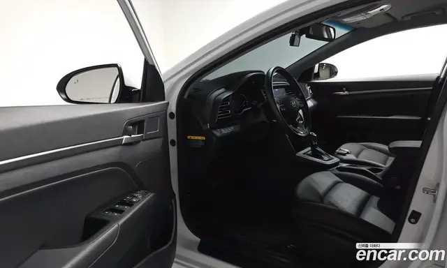 Hyundai Avante 2019 1.6 автомат (гидро), миниатюра 12