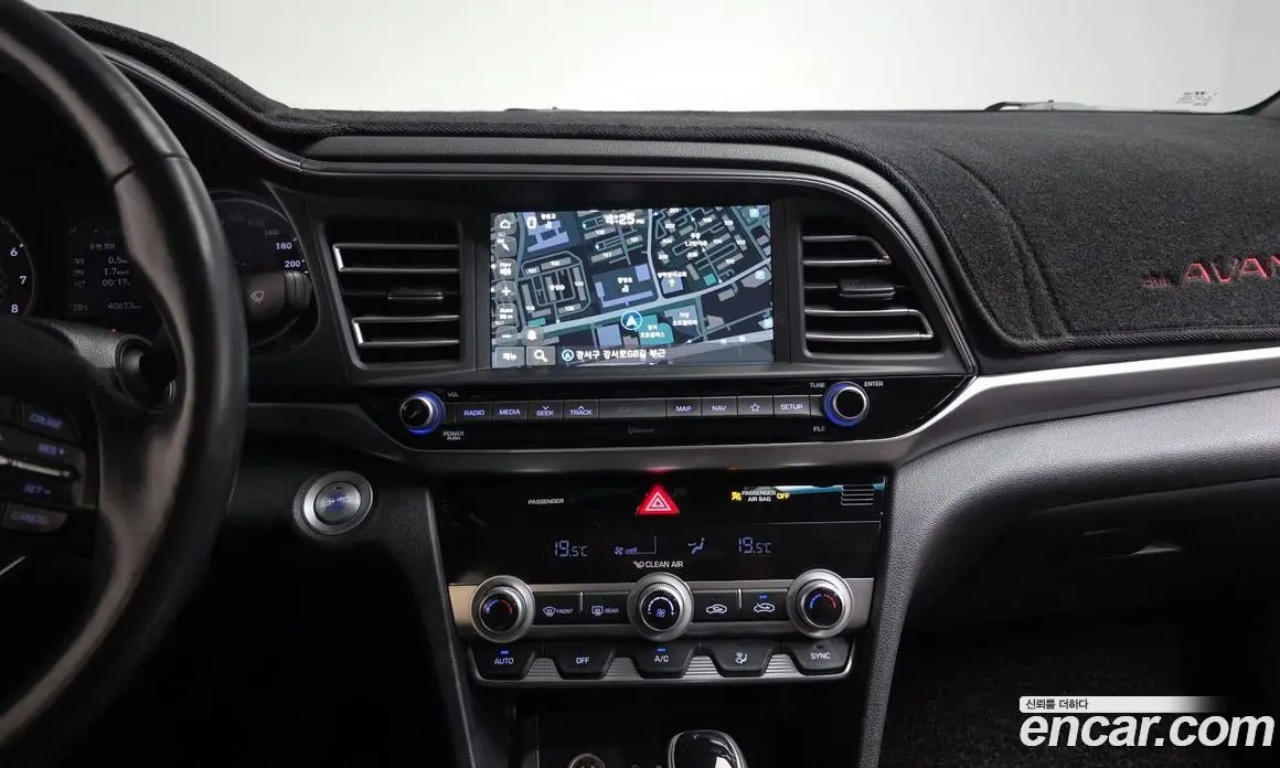Hyundai Avante 2019 1.6 автомат (гидро), фото 18