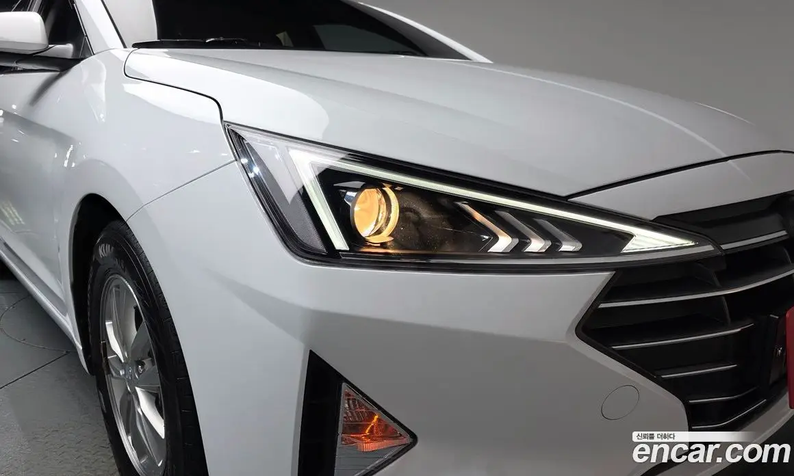 Hyundai Avante 2019 1.6 автомат (гидро), фото 7