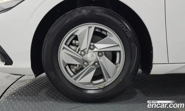 Hyundai Avante 2023 1.6 автомат (гидро), миниатюра 5