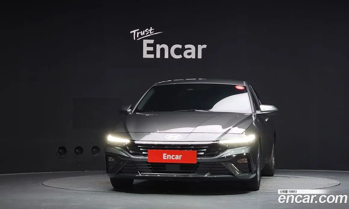 Hyundai Avante 2025 1.6 автомат (гидро), фото 3