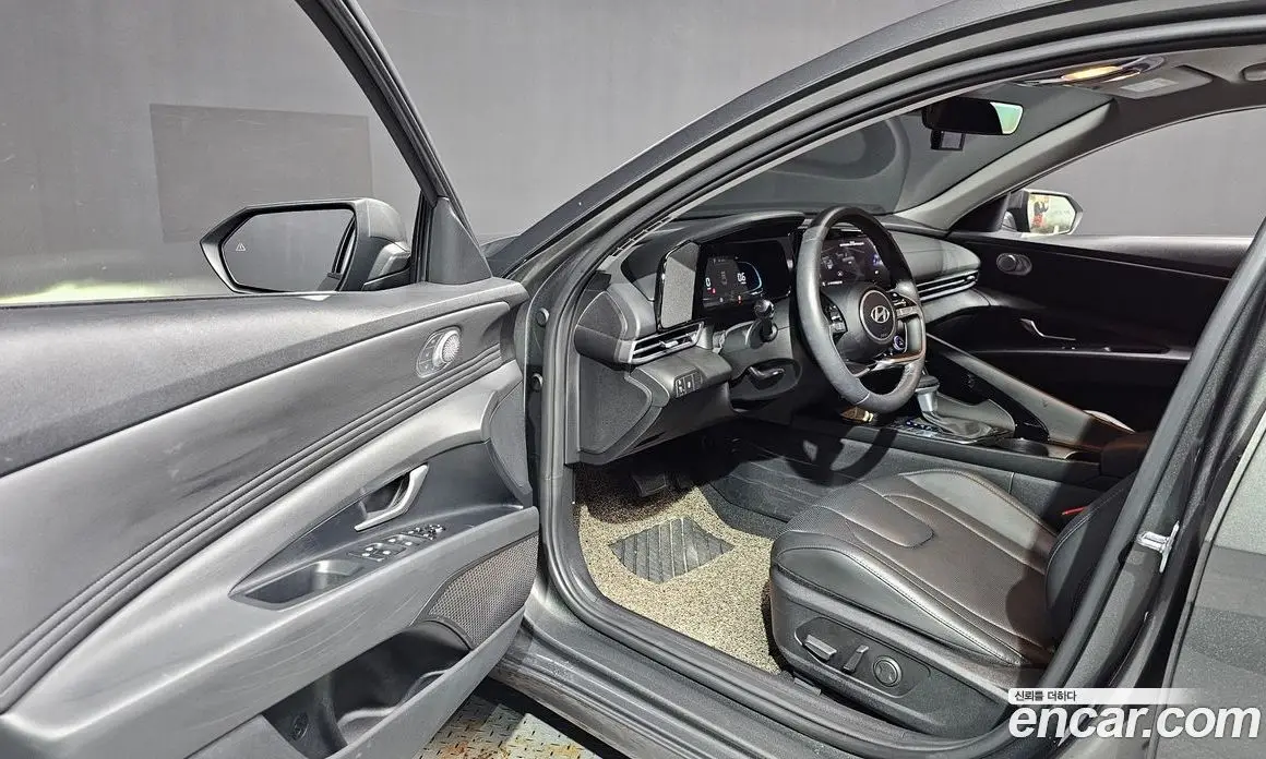 Hyundai Avante 2025 1.6 автомат (гидро), фото 10