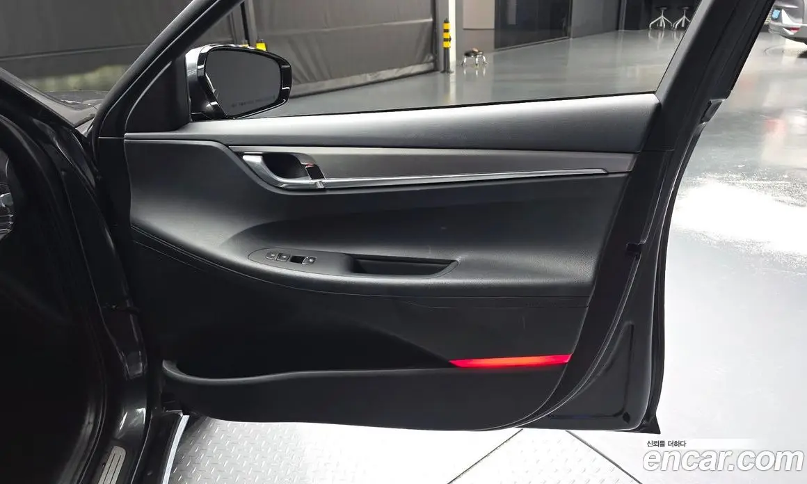 Hyundai Grandeur 2019 2.5 автомат (гидро), фото 14