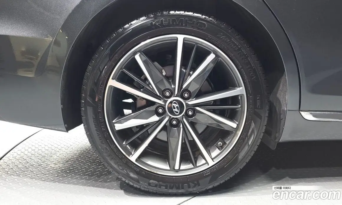 Hyundai Grandeur 2019 2.5 автомат (гидро), фото 5