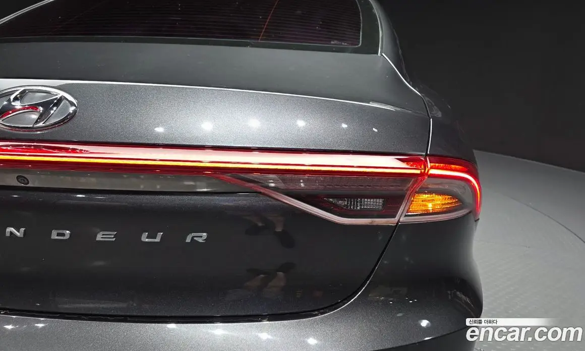 Hyundai Grandeur 2019 2.5 автомат (гидро), фото 9