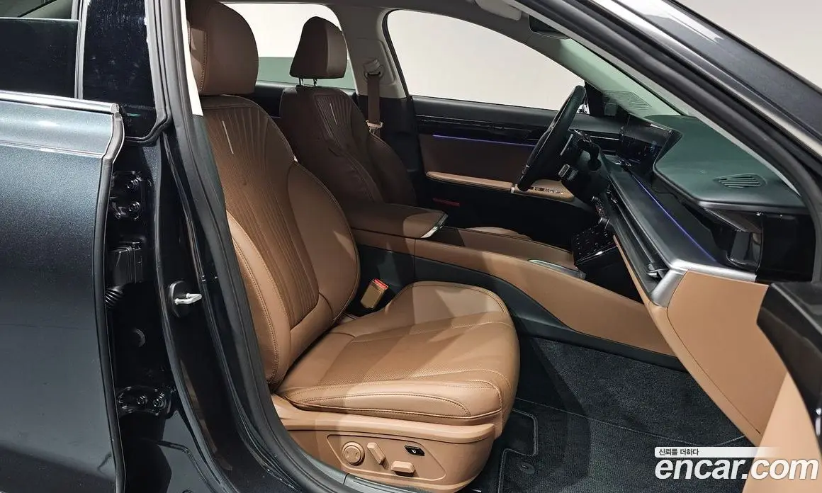 Hyundai Grandeur 2023 2.5 автомат (гидро), фото 17