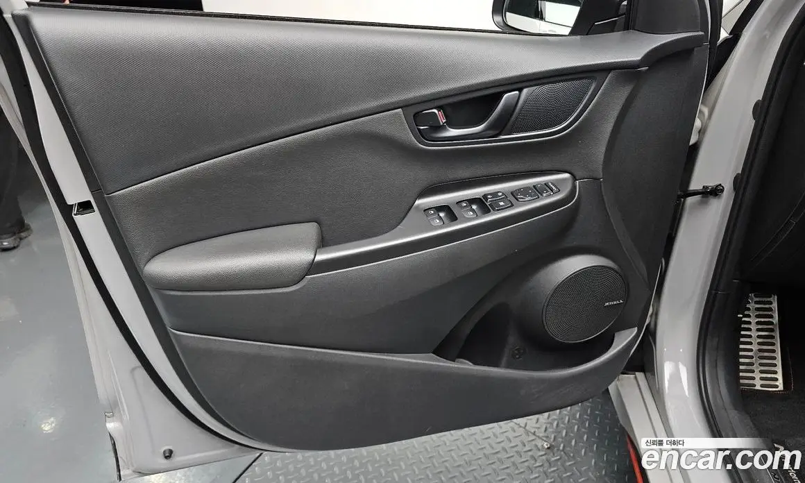 Hyundai Kona 2022 2.0 автомат (гидро), фото 14