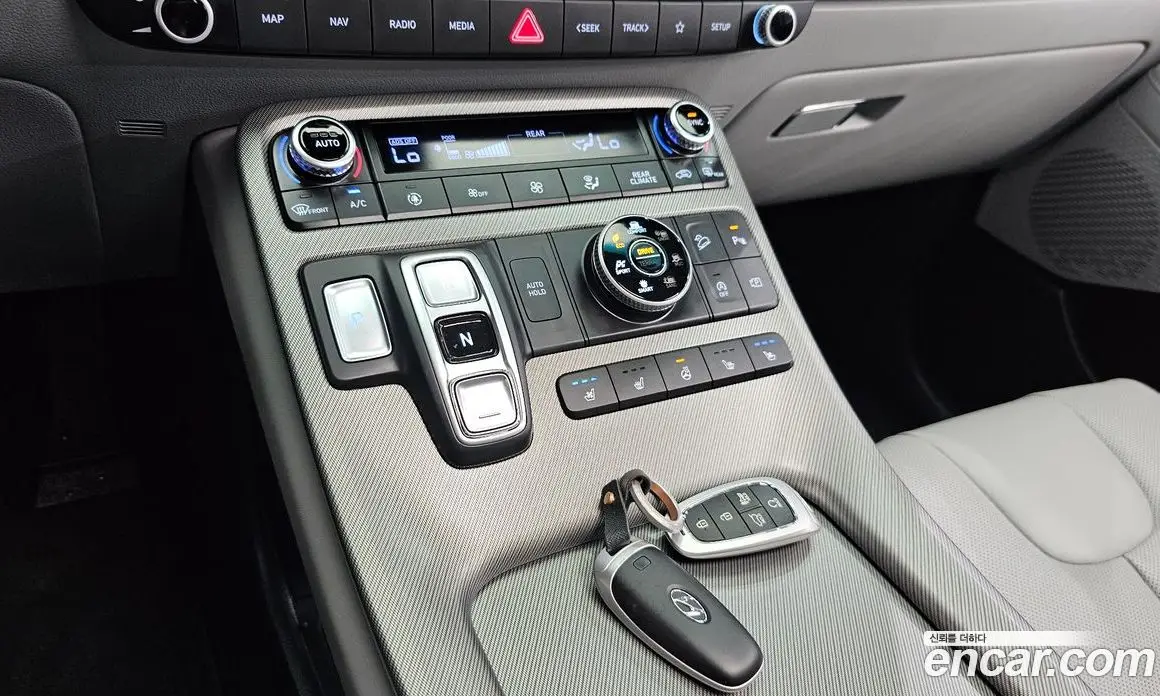 Hyundai Palisade 2023 2.2 автомат (гидро), фото 9