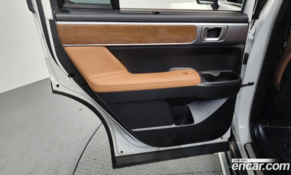Hyundai Santa Fe 2024 1.6 автомат (гидро), фото 15