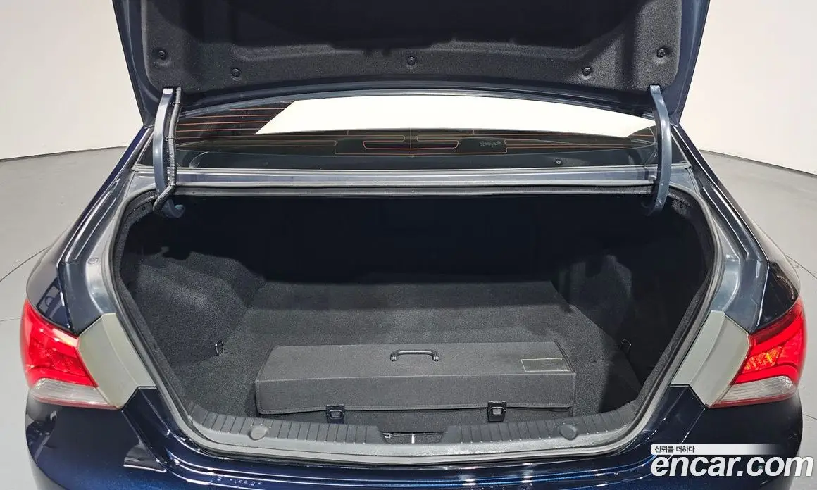 Hyundai Sonata 2013 2.0 автомат (гидро), фото 20