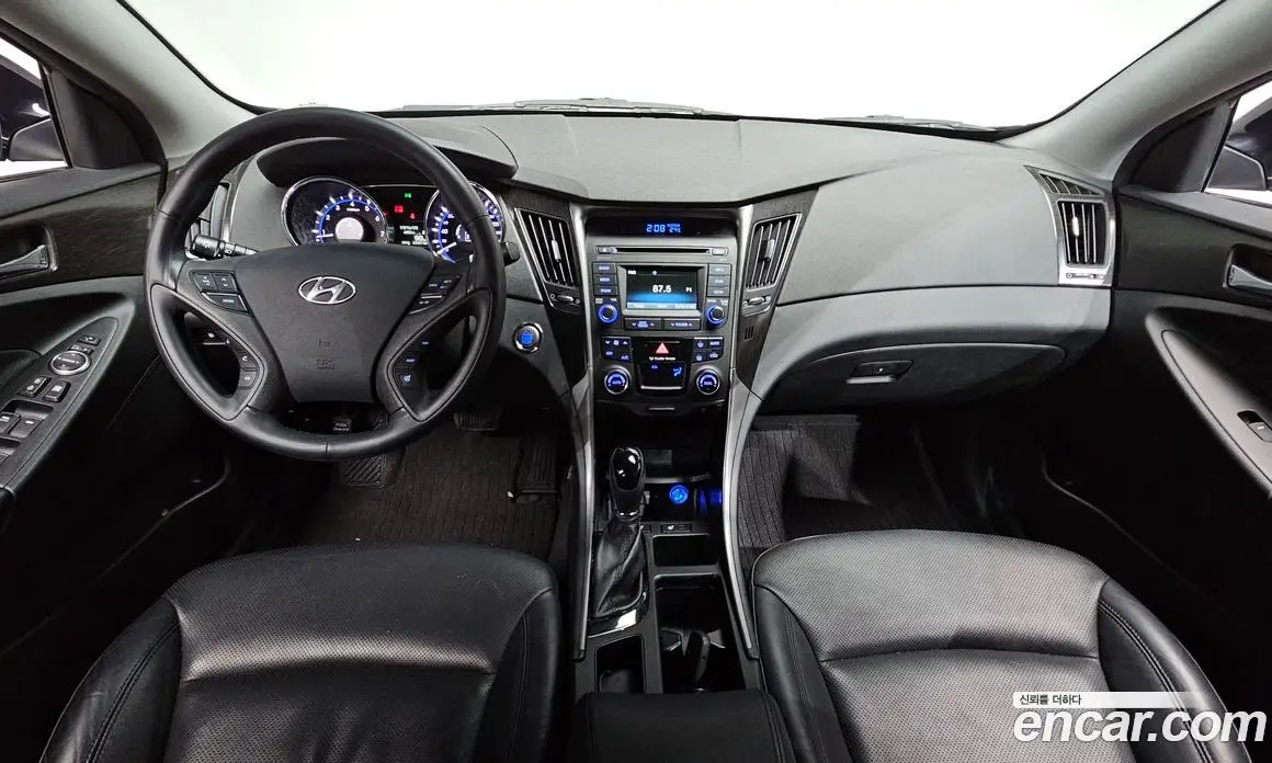 Hyundai Sonata 2013 2.0 автомат (гидро), фото 7