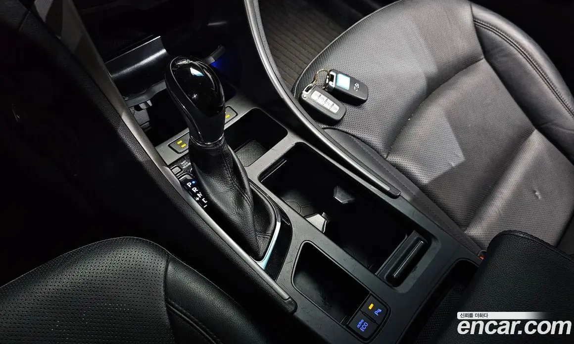 Hyundai Sonata 2013 2.0 автомат (гидро), фото 9
