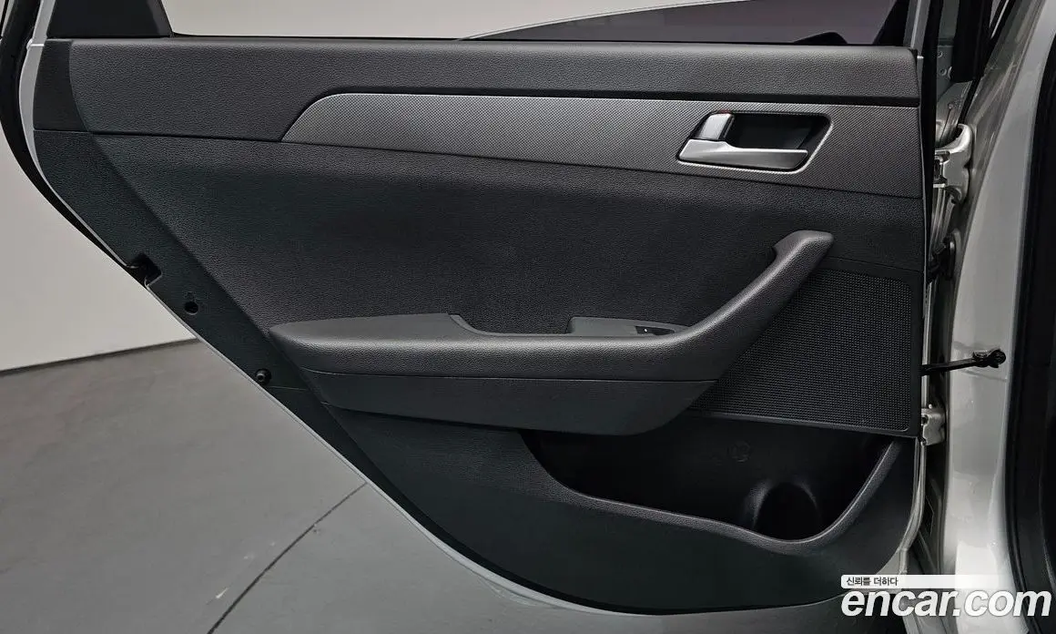 Hyundai Sonata 2014 2.0 автомат (гидро), фото 14