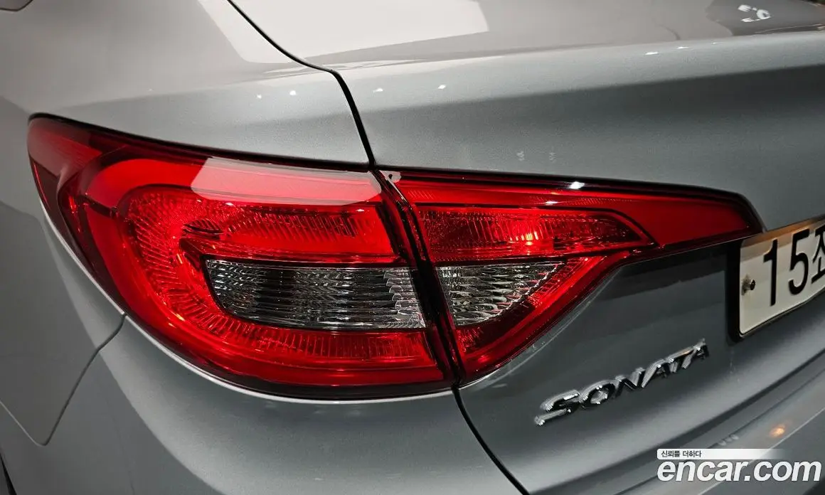 Hyundai Sonata 2014 2.0 автомат (гидро), фото 8