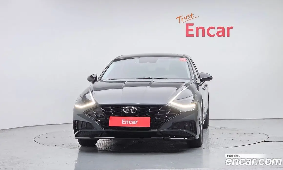 Hyundai Sonata 2022 2.0 автомат (гидро), фото 3