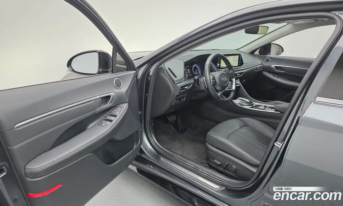 Hyundai Sonata 2022 2.0 автомат (гидро), фото 10