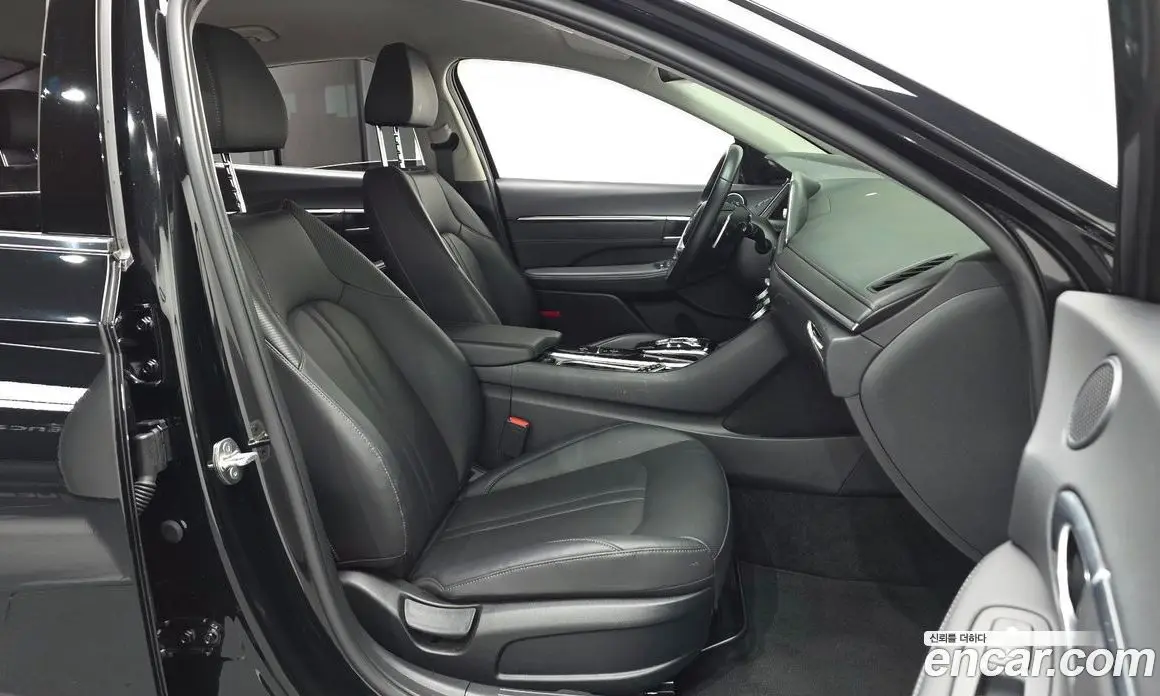 Hyundai Sonata 2022 2.0 автомат (гидро), фото 11