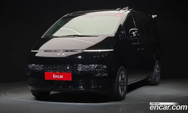Hyundai Staria 2023 3.5 автомат (гидро), миниатюра 1