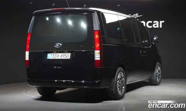 Hyundai Staria 2023 3.5 автомат (гидро), миниатюра 2